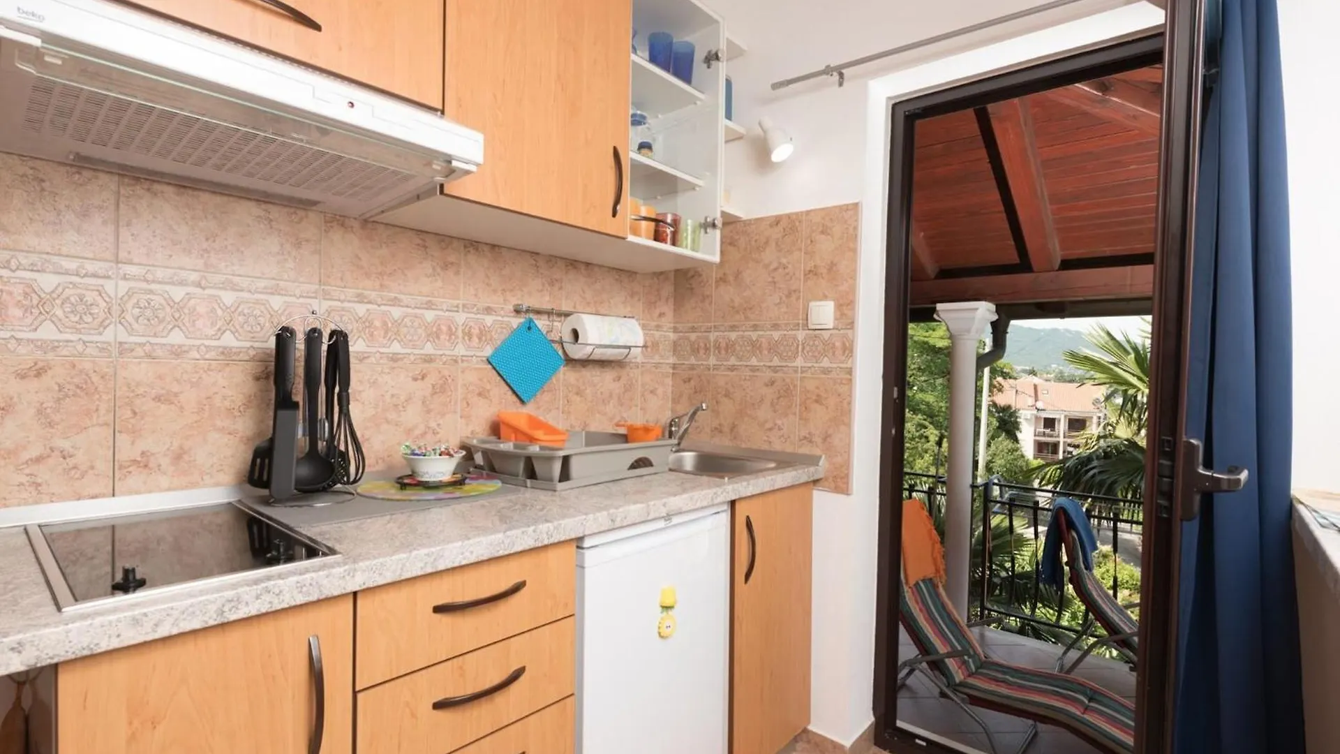Stylish Lovran Sea View Apartments - One Bedroom Apartment With Terrace And Sea View 克罗地亚